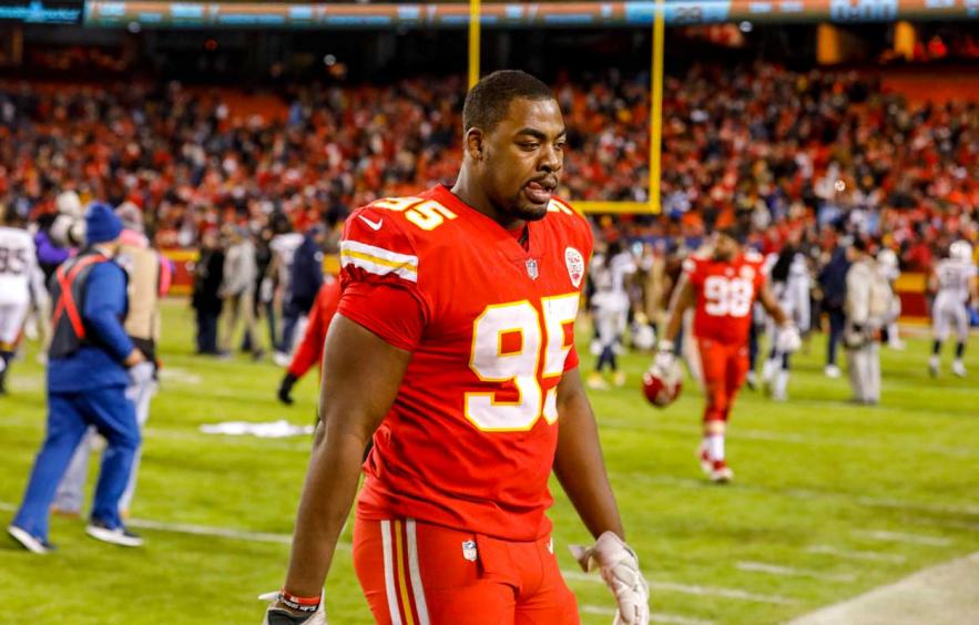 5 Defensive Linemen Going Way Too High in Drafts (Busts) 5 Defensive Linemen Going Way Too High in Drafts (Busts)