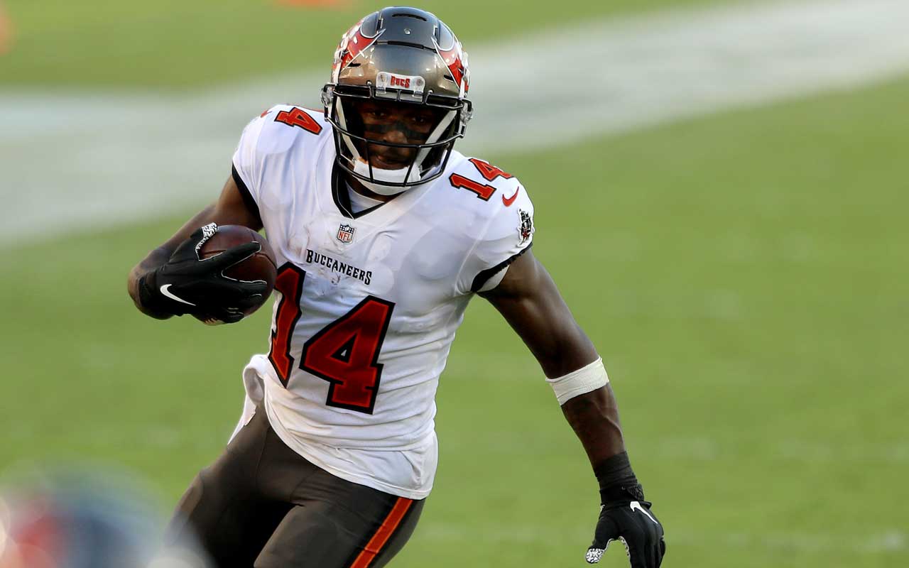 Chris Godwin Is A Steal In Fantasy In 2021 4for4 Chris Godwin Is A Steal In Fantasy In 2021 4for4