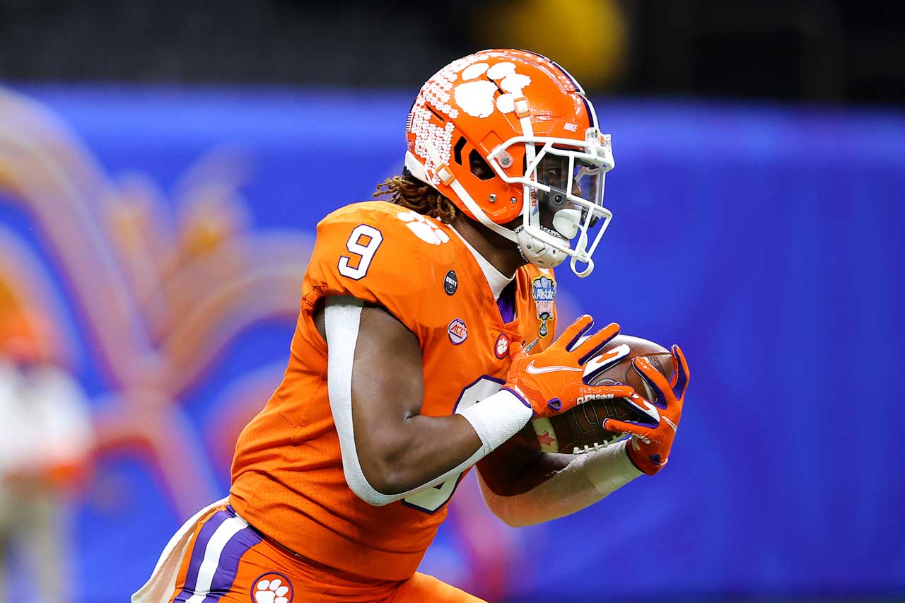 travis etienne prop bet