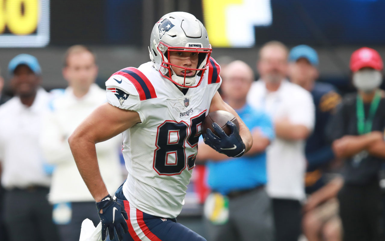 Patriots training camp stock watch: Mike Gesicki emerging as red