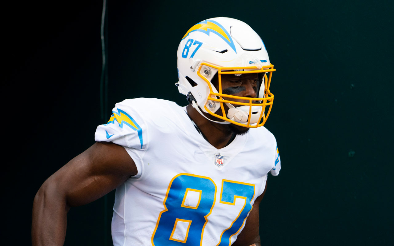 chargers colts dfs