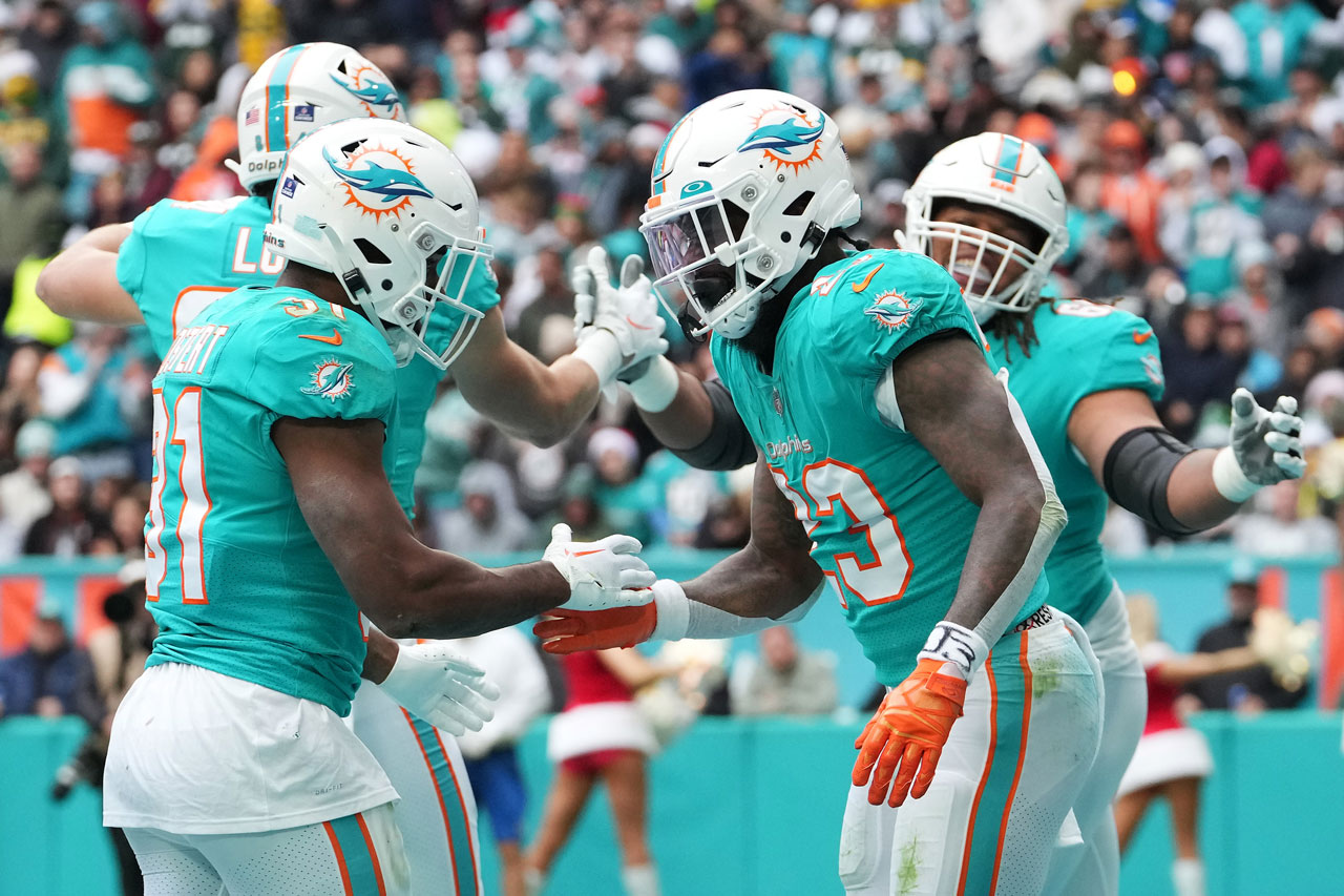 Fantasy Football Training Camp Battle Devon Achane vs. Jeff Wilson vs