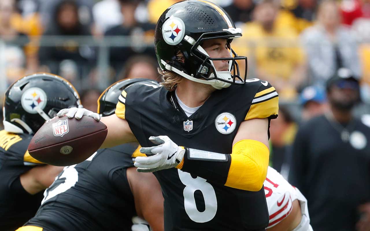 Browns vs. Steelers Same Game Parlay Picks & Props for Monday Night Football