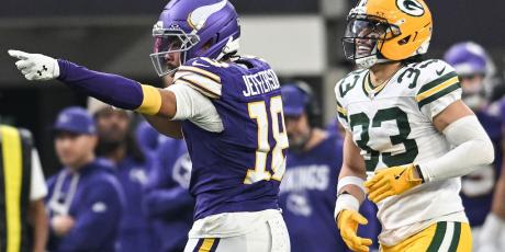Justin Jefferson pointing