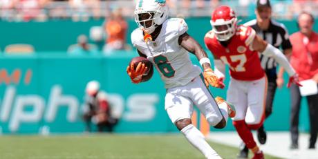 malik washington open field