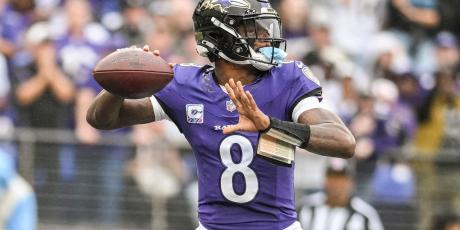 lamar jackson throwing