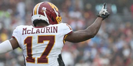 Terry McLaurin backsdie