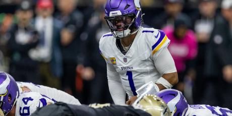 kyler murray pre-snap