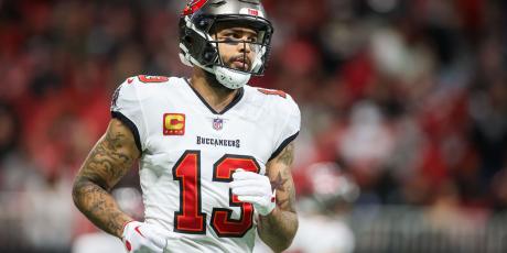 mike evans white jersey