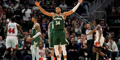 giannis antetokounmpo celebration