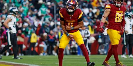 Jayden Daniels celebrating