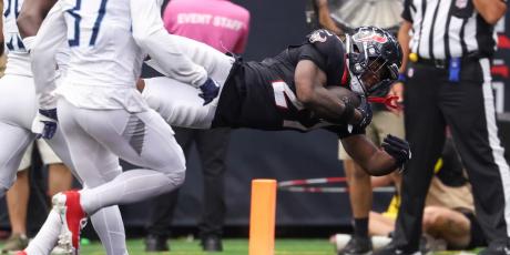 woody marks diving for the end zone