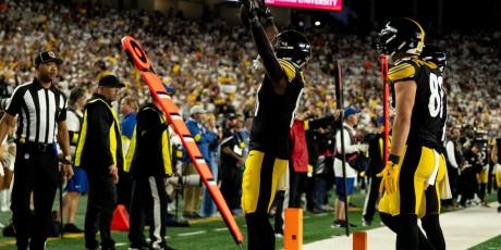 jonnu smith touchdown