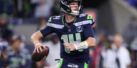 sam darnold throwing