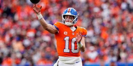 Bo Nix throwback uni