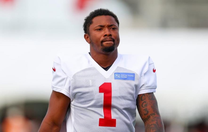 6 Sleepers to Target in Sleeper Fantasy Football Leagues