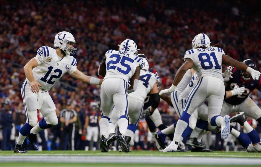 5 Players Affected By Offensive Line Play in 2018 5 Players Affected By Offensive Line Play in 2018