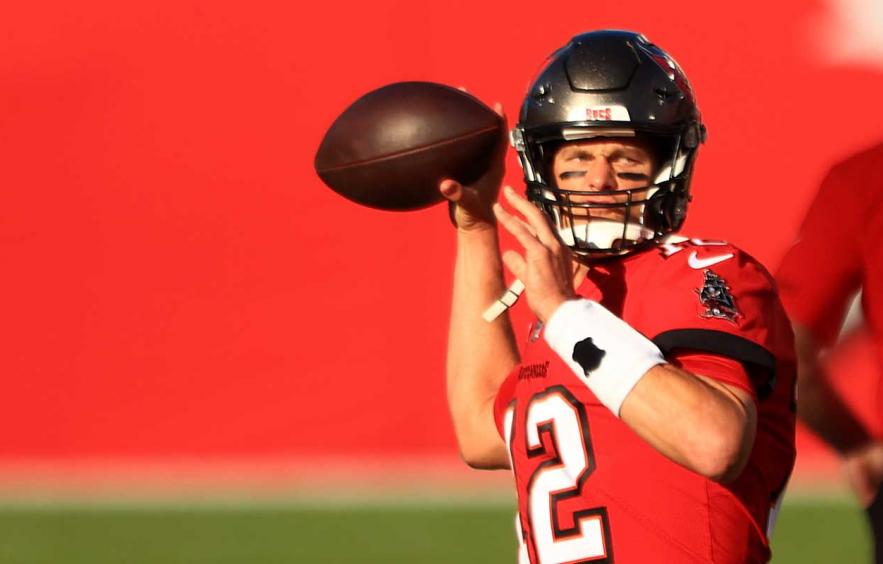 Week 1 Sunday Night Single-Game NFL DFS: Top FanDuel & DraftKings Plays Week 1 Sunday Night Single-Game NFL DFS: Top FanDuel & DraftKings Plays