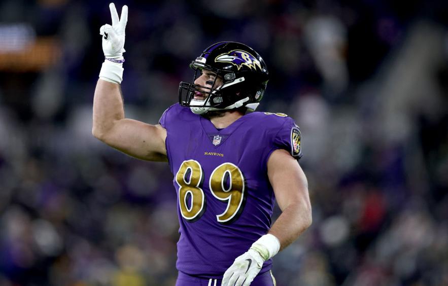 NFL flexes Steelers-Ravens to SNF in Week 17