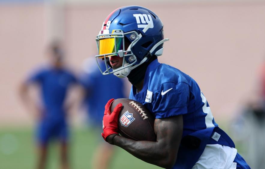8 Fantasy Football Wide Receivers Primed to Break Out in 2022