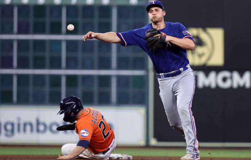 DraftKings, FanDuel, BetMGM, and More Sportsbook Promo Codes for NLCS, ALCS Tonight