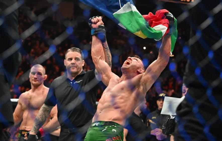 Scott Smith’s Top Plays for UFC 312: Du Plessis vs Strickland 2