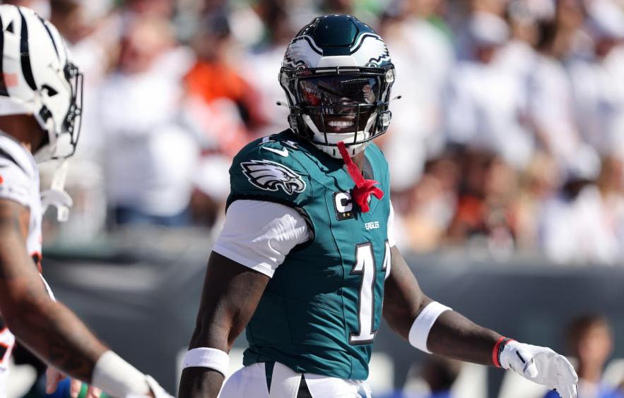 Week 12 DraftKings &amp; FanDuel Showdown Plays: Sunday Night NFL DFS for Eagles vs. Rams