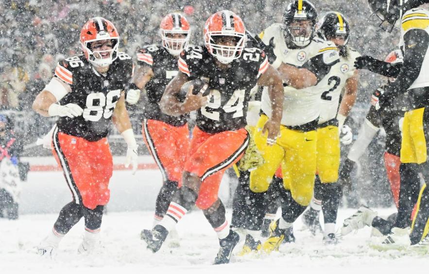 Week 13 DraftKings &amp; FanDuel Showdown Plays: Monday Night NFL DFS for Browns vs. Broncos