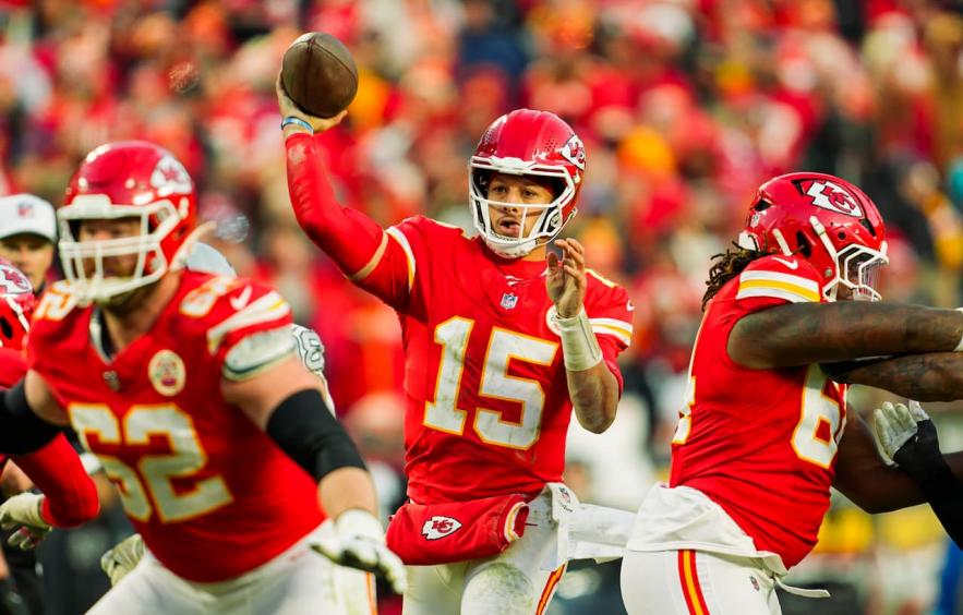 Week 14 DraftKings &amp; FanDuel Showdown Plays: Sunday Night NFL DFS for Chargers vs Chiefs