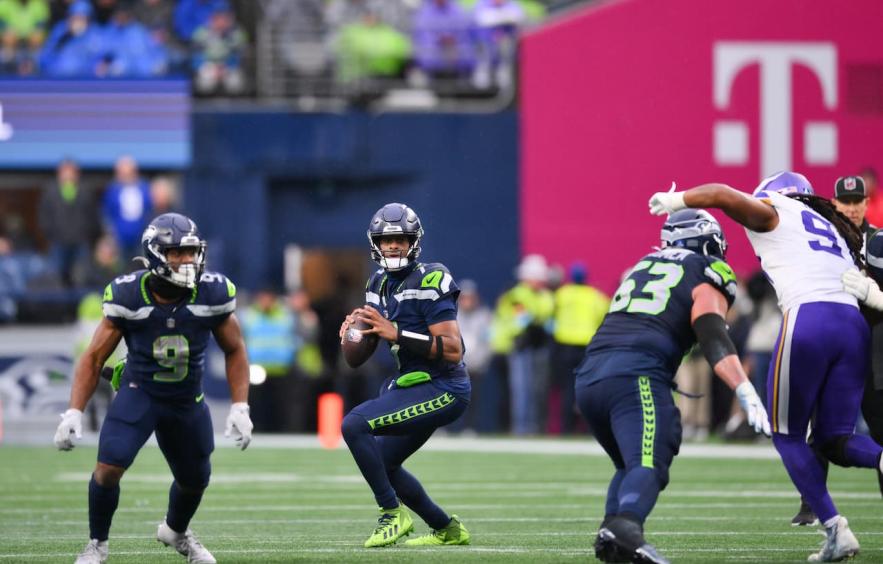 NFL Spread and O/U Picks: Hunter&#039;s Week 17 Best Bets