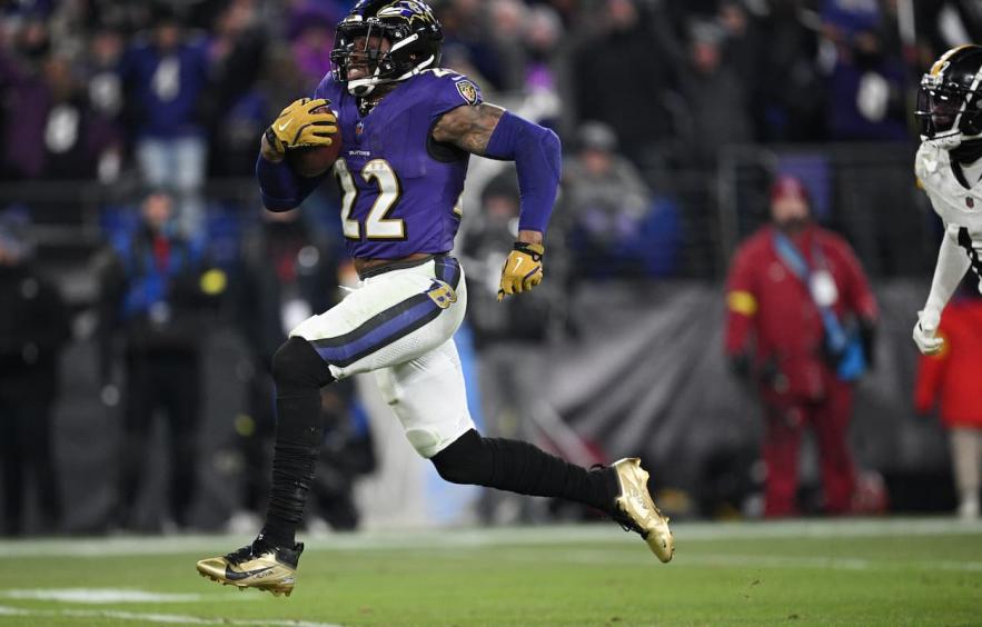 An Expert&#039;s Cheatsheet to Dominating your 2025 CBS Fantasy Draft