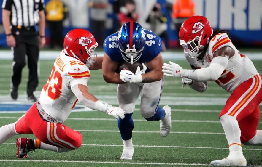 Fantasy Football Trader&#039;s Alley Week 4: Players to Buy, Hold, or Sell