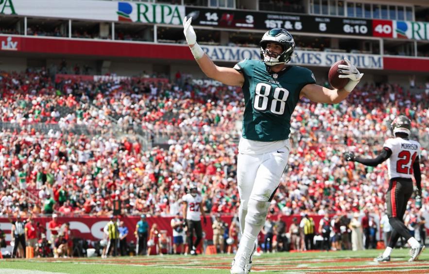 2025 Week 8 NFL Weekend Cheatsheet: Injuries, Picks, DFS, Props, Updated Rankings 2025 Week 8 NFL Weekend Cheatsheet: Injuries, Picks, DFS, Props, Updated Rankings