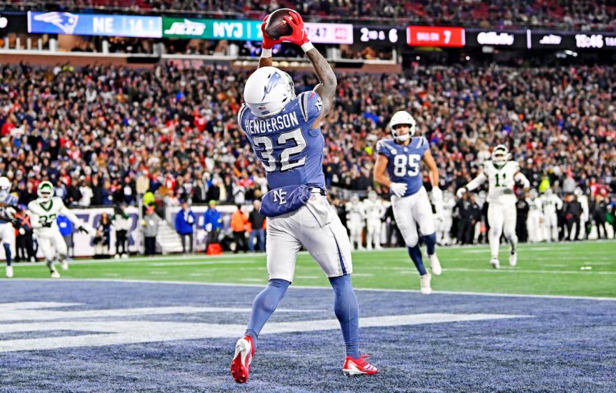 Fantasy Football Trader&#039;s Alley Week 12: Players to Buy, Hold, or Sell	