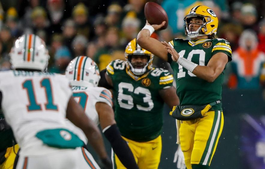 NFL DFS Contests with Jordan Love, Jayden Reed, and More on BN Fantasy Tonight