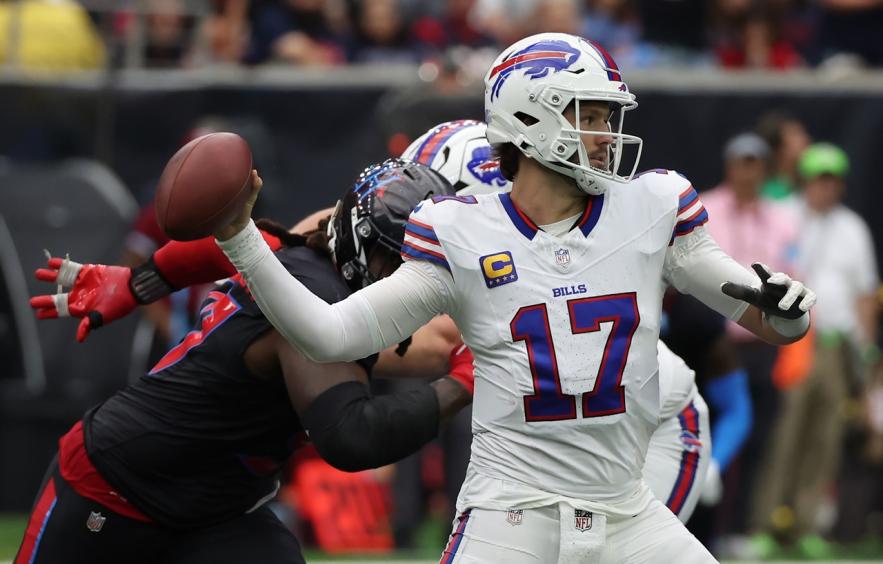 NFL DFS Picks with BN Fantasy Contests Including Aaron Rodgers, Josh Allen + $250 Promo