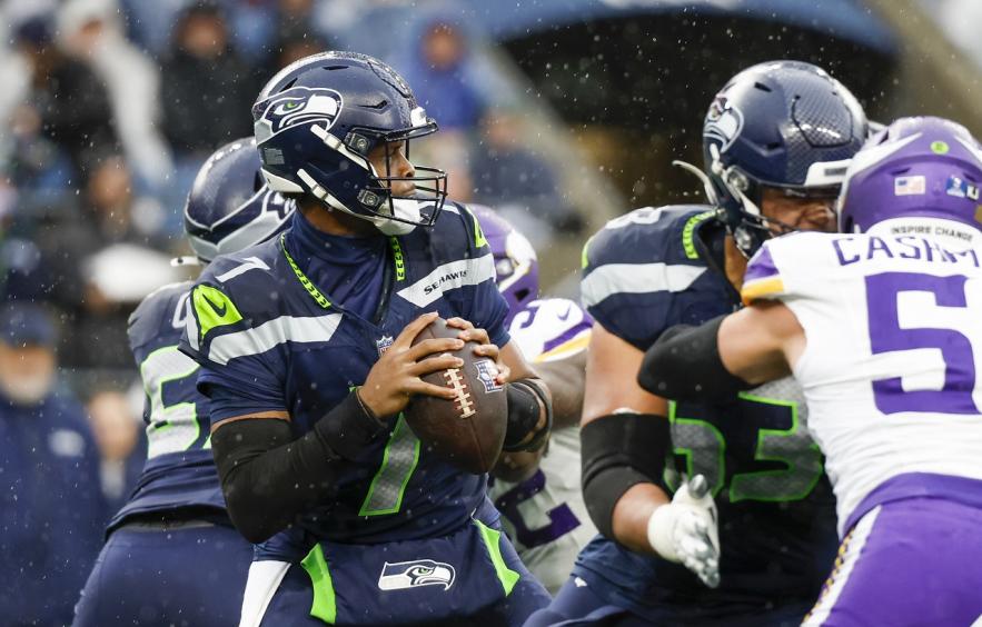 NFL DFS Contests with Caleb Williams, Geno Smith, and More on BN Fantasy