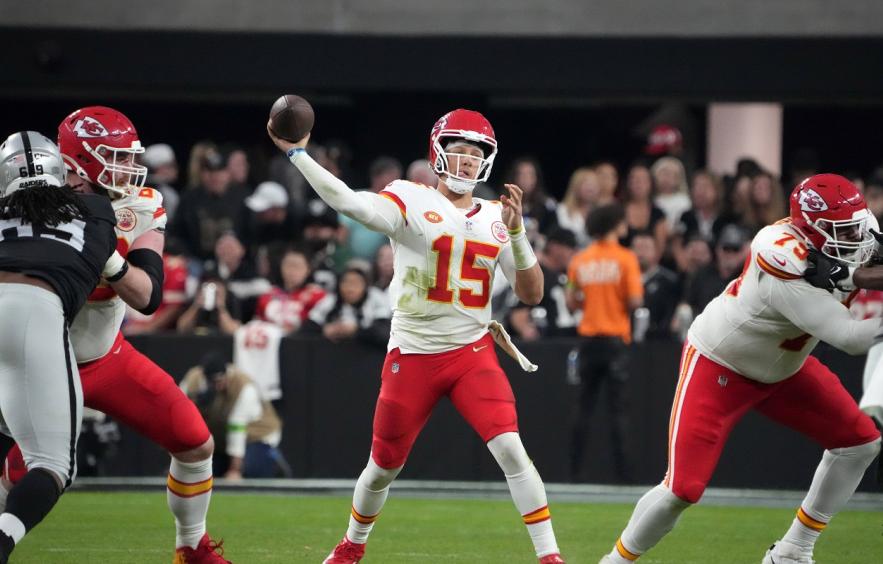 Bet $5 on Chiefs-Packers, Get $150 in Bonus Bets with DraftKings Promo Code