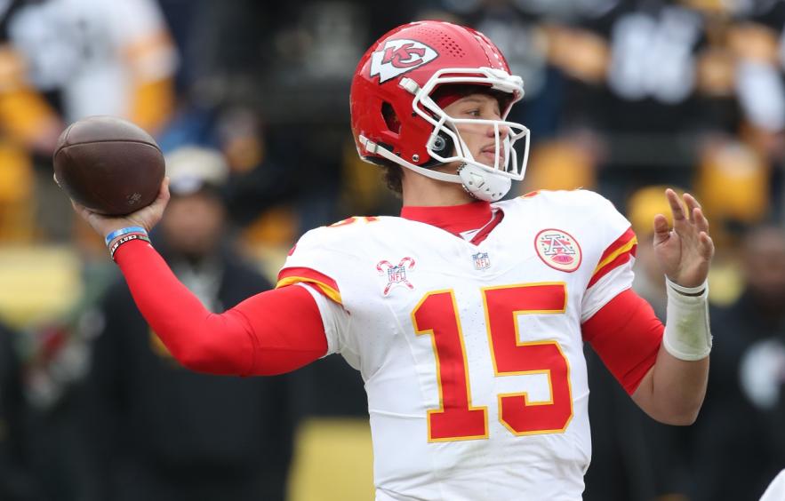 NFL Divisional Odds + DraftKings, FanDuel Promo Codes Score New User Bonuses