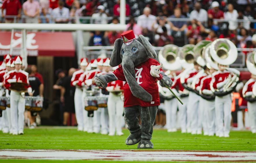 Best Sportsbook Bonus Codes for College Football Saturday Including Matchups with Bama, Wisconsin, and More
