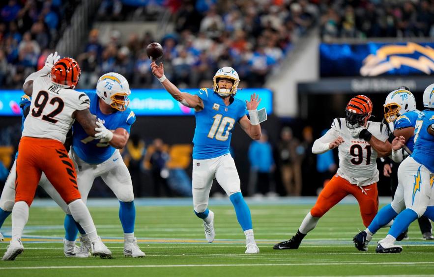 Justin Herbert, Lamar Jackson Passing Props from DraftKings Sportsbook and More for MNF