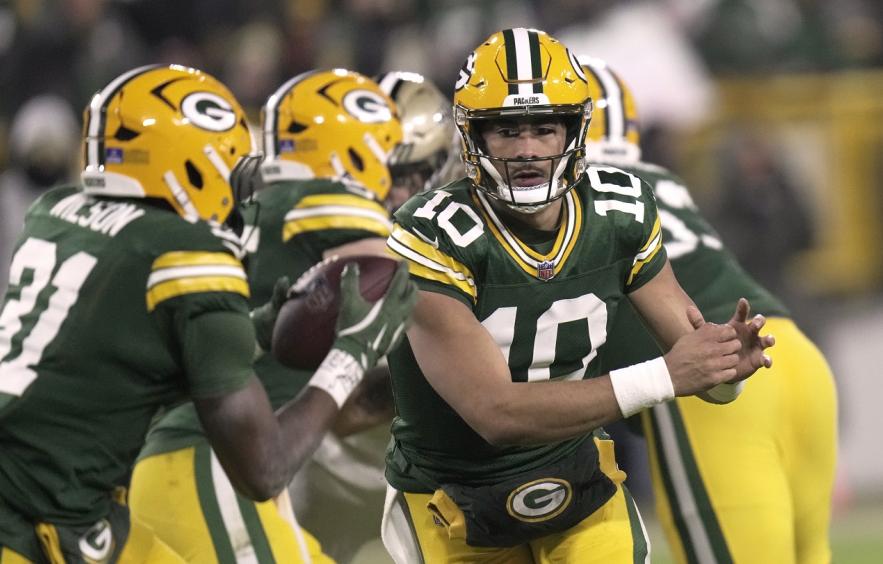 Sports Betting Promos for NFL Week 17 Including DraftKings Score Huge Bonuses