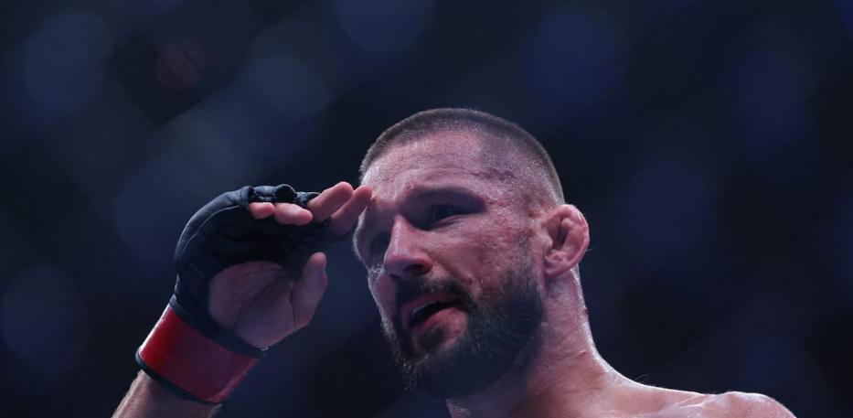 mateusz gamrot salute
