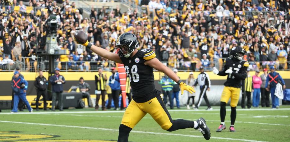 Pat Freiermuth TD