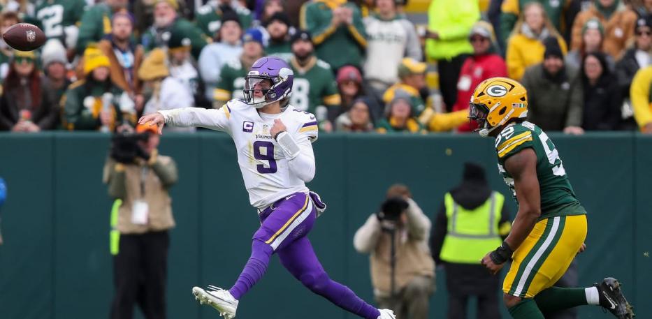 j.j. mccarthy throw on run