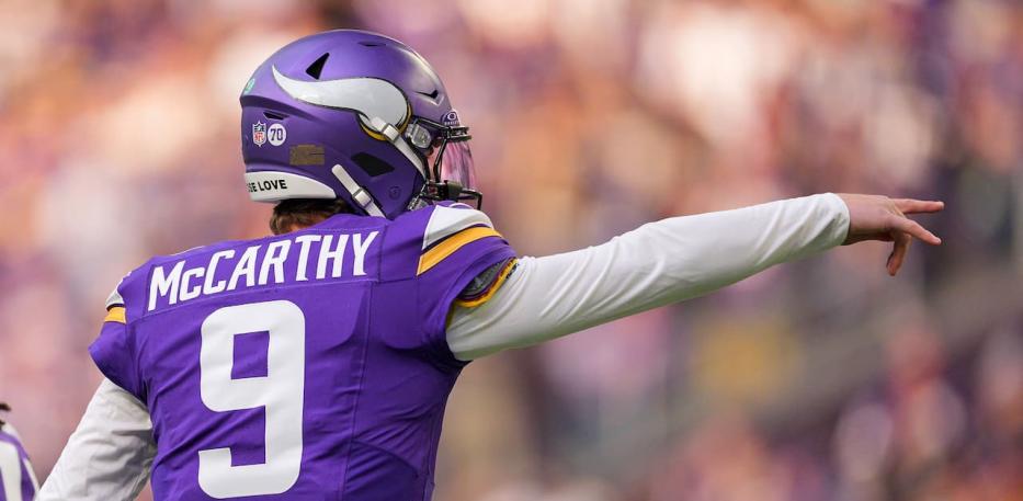 j.j. mccarthy pointing