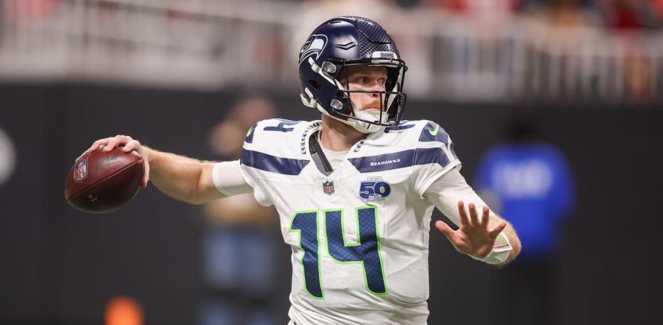 sam darnold throwing