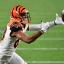 tyler boyd reaching for ball