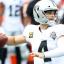 derek carr back to throw