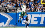 garrett wilson jumps high